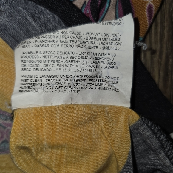 Etro Italy Paisley Print Long Sleeve Top Multicolor Wool Blend Size 40 (US 6) - Picture 11 of 11